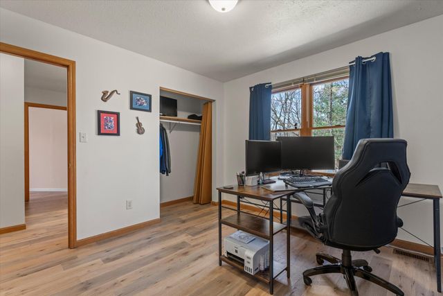 68600 Christiana Lake Road, Edwardsburg, MI 49112