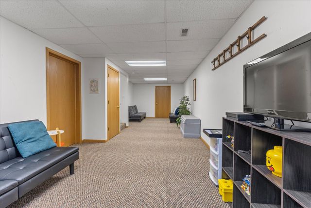 68600 Christiana Lake Road, Edwardsburg, MI 49112