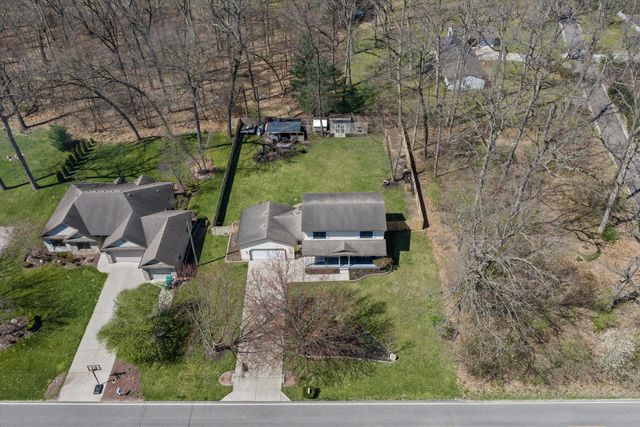 68600 Christiana Lake Road, Edwardsburg, MI 49112