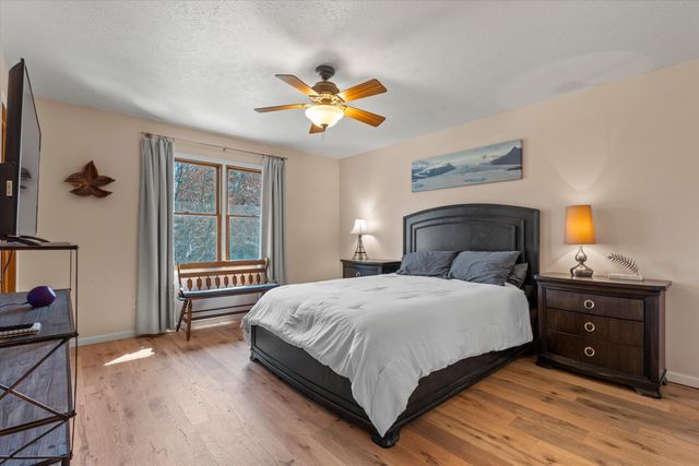 68600 Christiana Lake Road, Edwardsburg, MI 49112