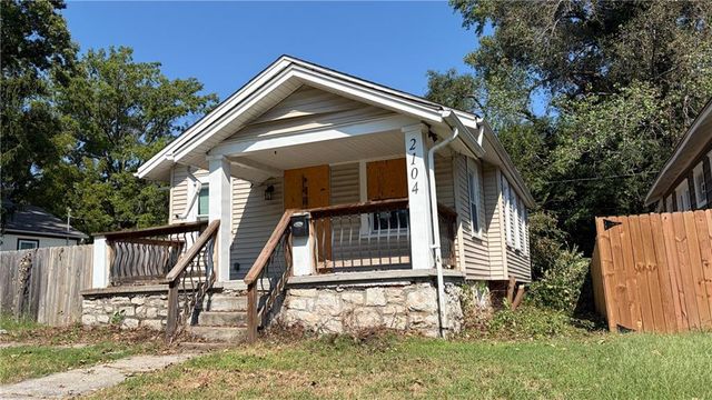 2104 E 59th Street, Kansas City, MO 64130