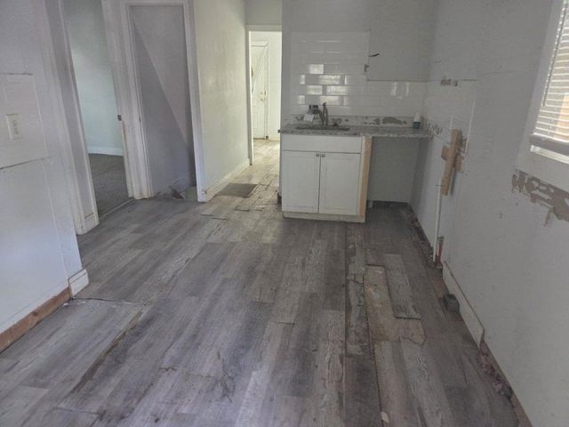 2104 E 59th Street, Kansas City, MO 64130