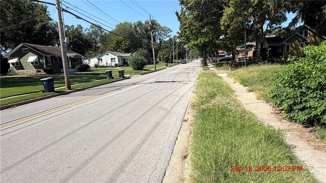 2104 E 59th Street, Kansas City, MO 64130