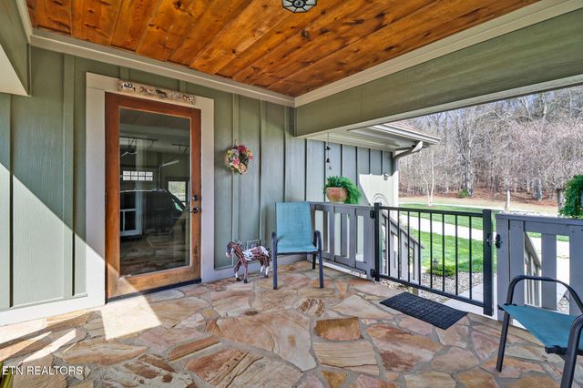 1201 Bridle Tr, Spencer, TN 38585
