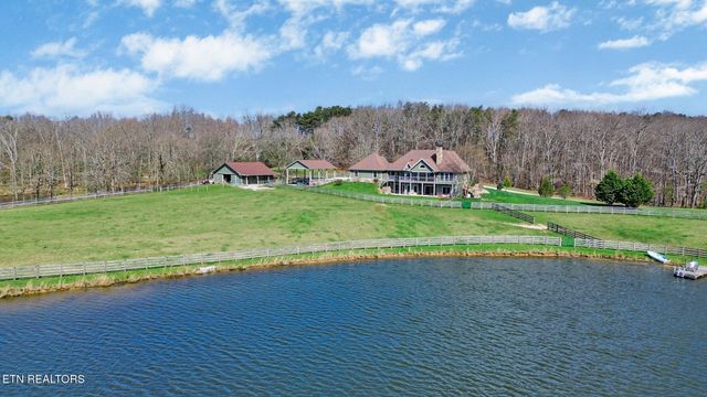 1201 Bridle Tr, Spencer, TN 38585