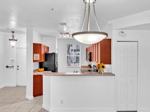 513 Bayfront Drive, Boynton Beach, FL 33435