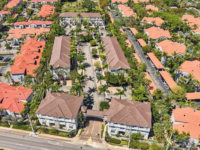 513 Bayfront Drive, Boynton Beach, FL 33435