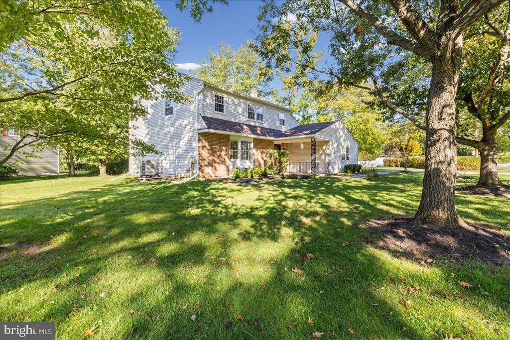 1421 WHITWOOD DR, BLUE BELL, PA 19422 — photo 4