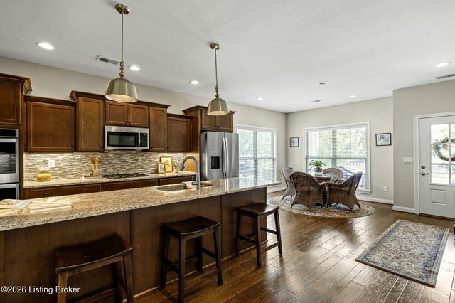 842 Artisan Pkwy, La Grange, KY 40031