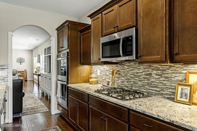 842 Artisan Pkwy, La Grange, KY 40031