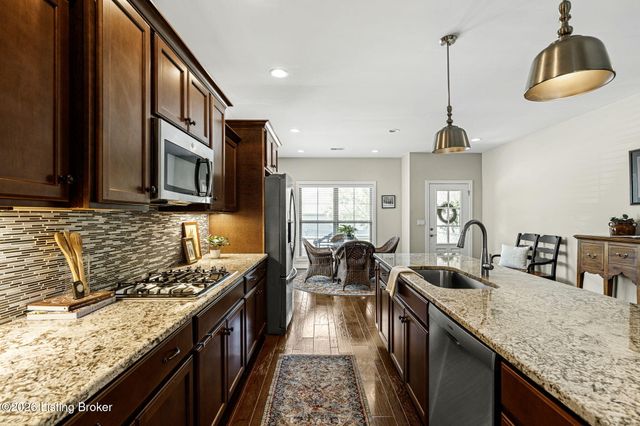 842 Artisan Pkwy, La Grange, KY 40031