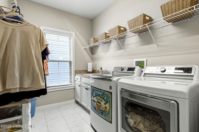 842 Artisan Pkwy, La Grange, KY 40031