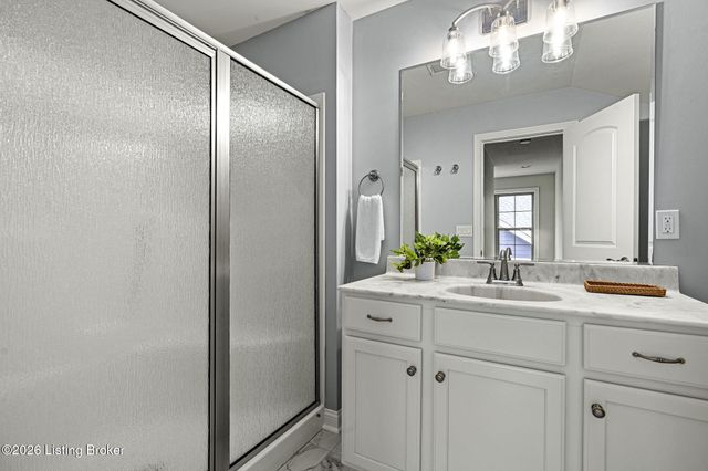 842 Artisan Pkwy, La Grange, KY 40031