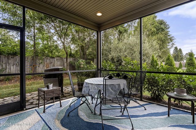 842 Artisan Pkwy, La Grange, KY 40031