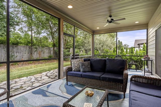 842 Artisan Pkwy, La Grange, KY 40031