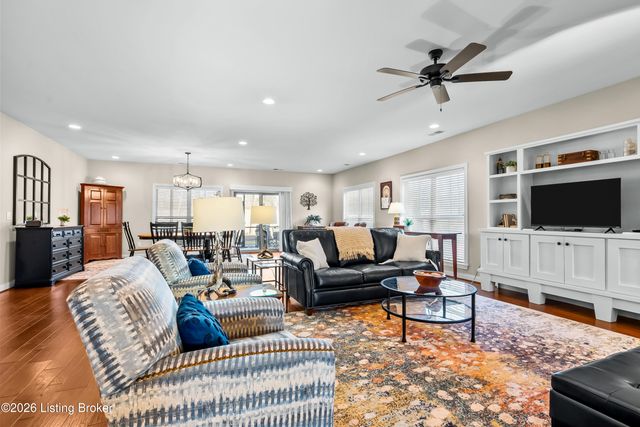 842 Artisan Pkwy, La Grange, KY 40031