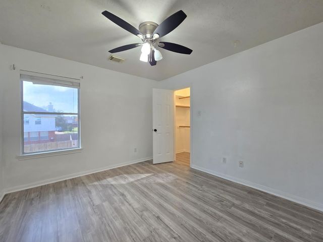 6007 Bassetdale Lane, Houston, TX 77084