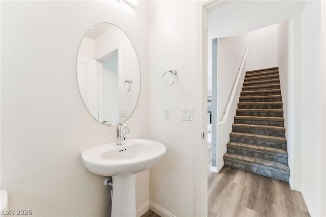 10083 Vibrant Moon Avenue, Las Vegas, NV 89129