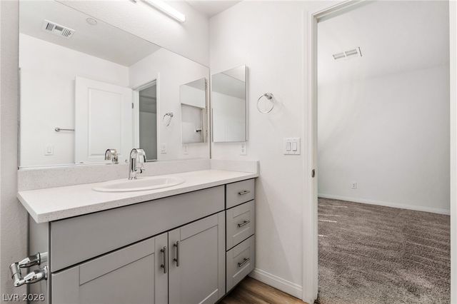 10083 Vibrant Moon Avenue, Las Vegas, NV 89129