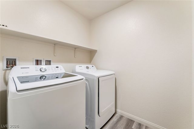 10083 Vibrant Moon Avenue, Las Vegas, NV 89129