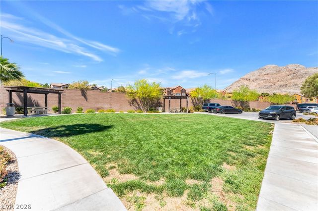 10083 Vibrant Moon Avenue, Las Vegas, NV 89129