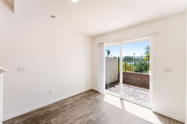 10083 Vibrant Moon Avenue, Las Vegas, NV 89129