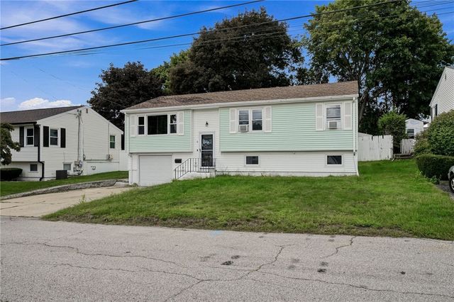 6 Flanders Street, Johnston, RI 02919