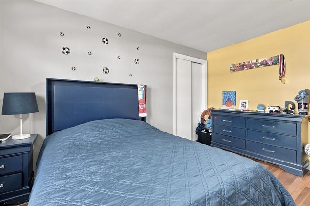 6 Flanders Street, Johnston, RI 02919