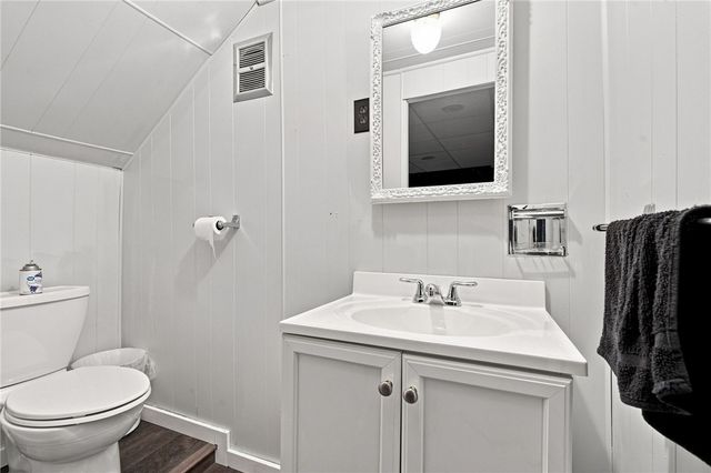 6 Flanders Street, Johnston, RI 02919