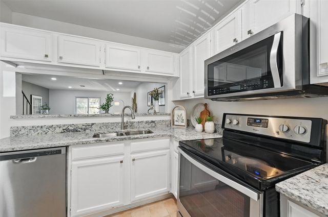 19 Abbey Road, Euless, TX 76039