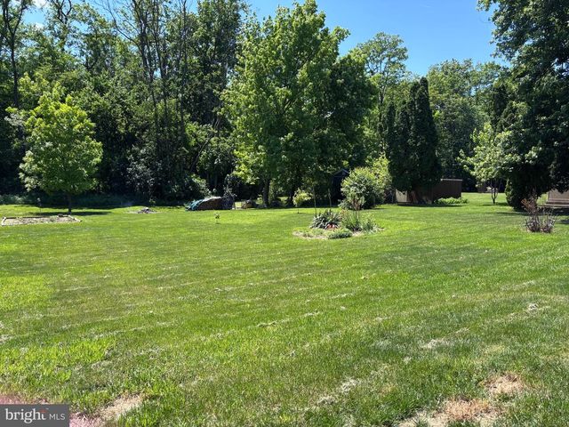 428 W MAIN AVE, Myerstown, PA 17067