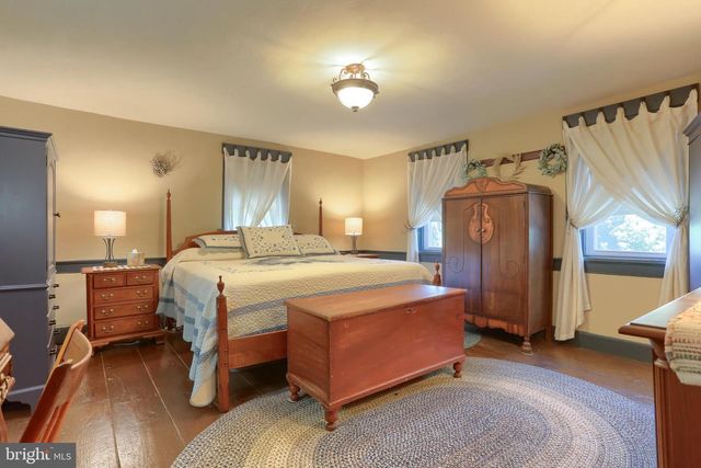 428 W MAIN AVE, Myerstown, PA 17067