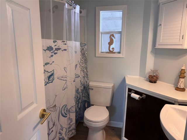 8709 SW 15th Street, Davie, FL 33324