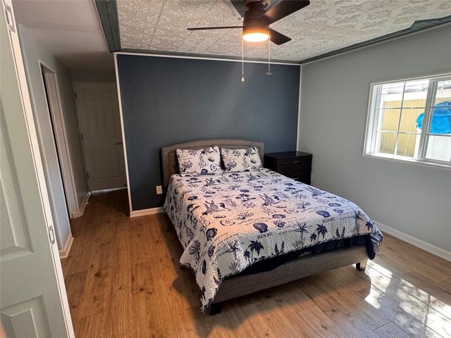 8709 SW 15th Street, Davie, FL 33324