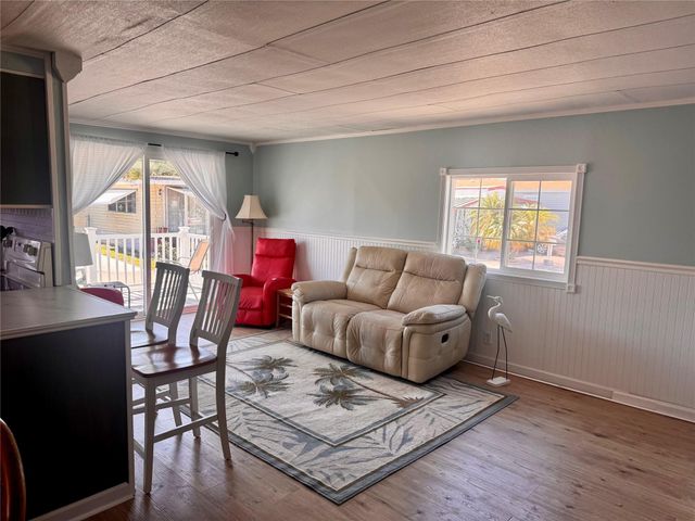 8709 SW 15th Street, Davie, FL 33324