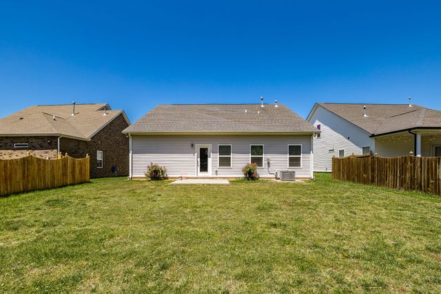 214 Telavera Dr, White House, TN 37188