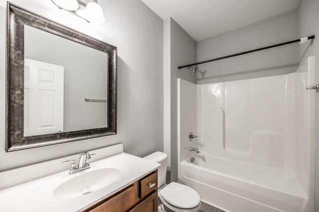 214 Telavera Dr, White House, TN 37188