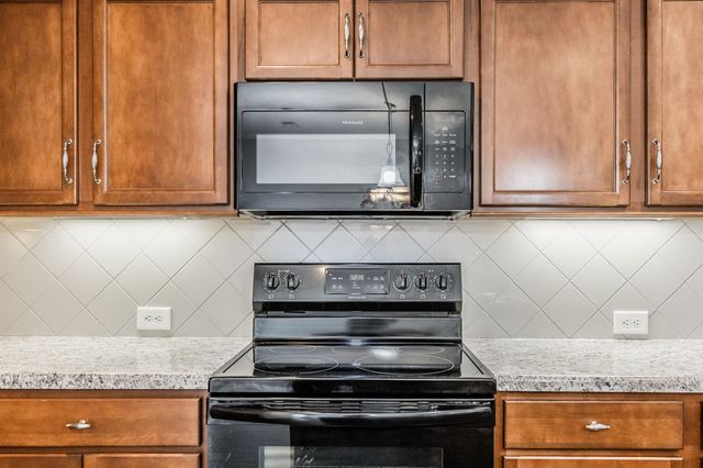 214 Telavera Dr, White House, TN 37188