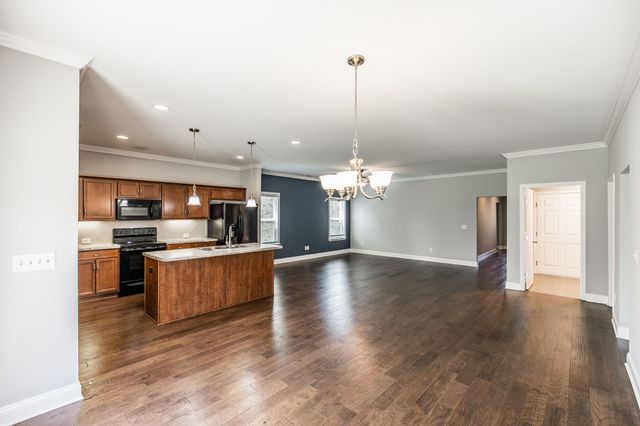 214 Telavera Dr, White House, TN 37188
