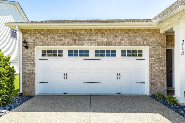 214 Telavera Dr, White House, TN 37188