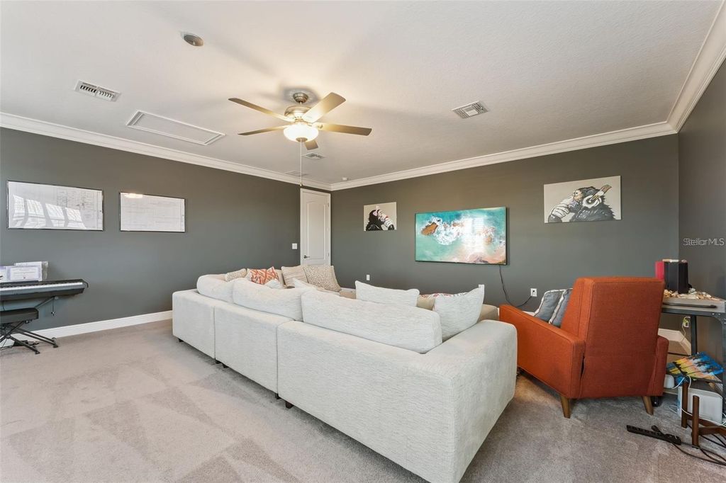 Image 29 of property listing at 10151 HENBURY STREET, Orlando, FL 32832