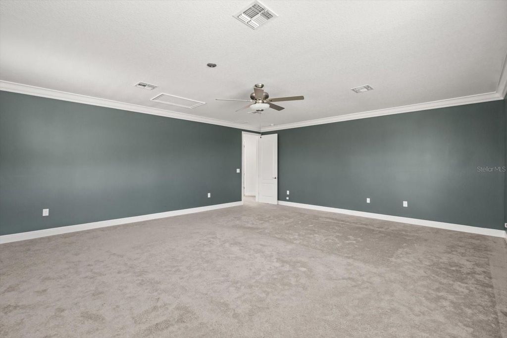 Image 32 of property listing at 10151 HENBURY STREET, Orlando, FL 32832