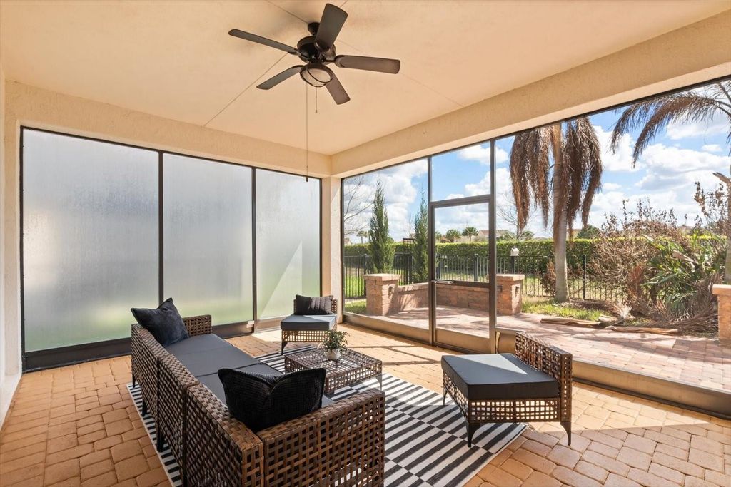 Image 37 of property listing at 10151 HENBURY STREET, Orlando, FL 32832