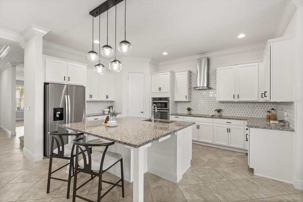 Image 8 of property listing at 10151 HENBURY STREET, Orlando, FL 32832