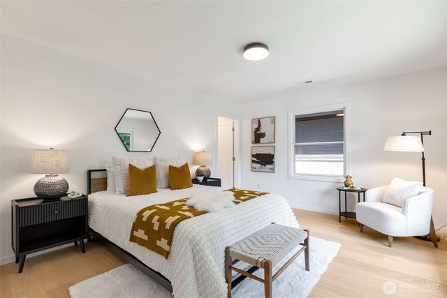 9001 28th Avenue NW, Seattle, WA 98117