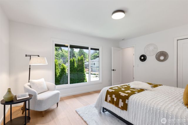 9001 28th Avenue NW, Seattle, WA 98117