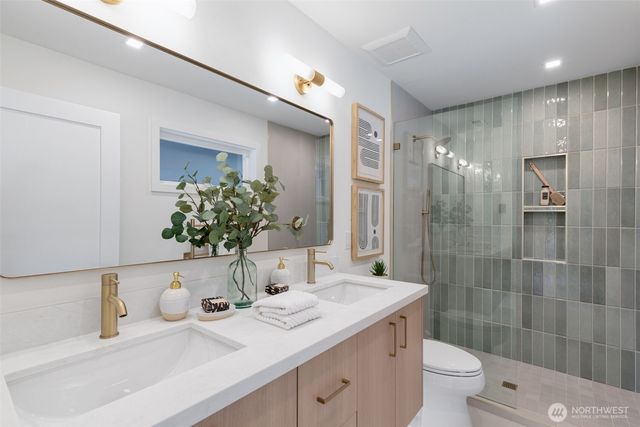 9001 28th Avenue NW, Seattle, WA 98117