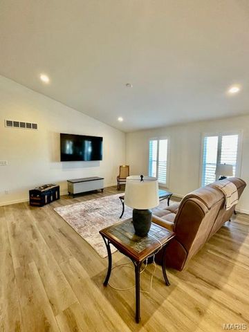 415 Sophia Drive, Washington, MO 63090