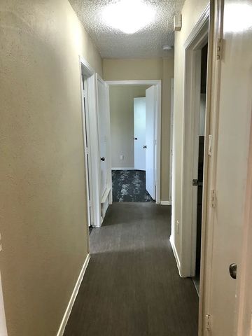 613 Trail View Lane, Garland, TX 75043