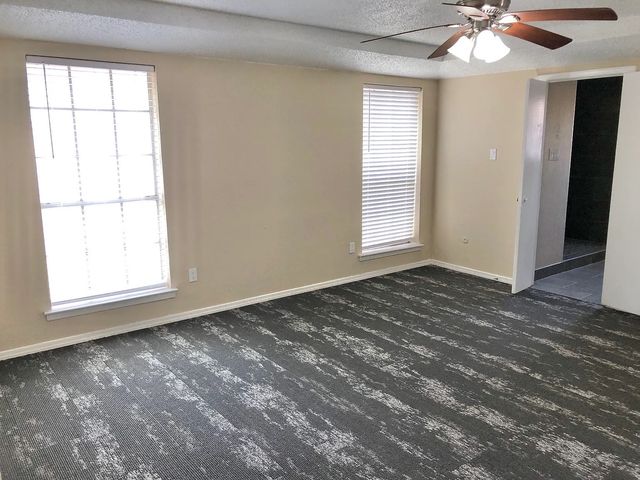 613 Trail View Lane, Garland, TX 75043